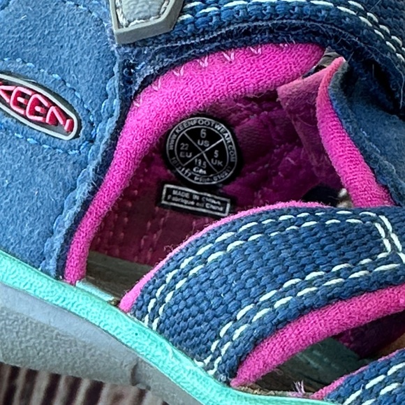 Keen Baby Girl Navy and Magenta Sandals - Picture 7 of 7